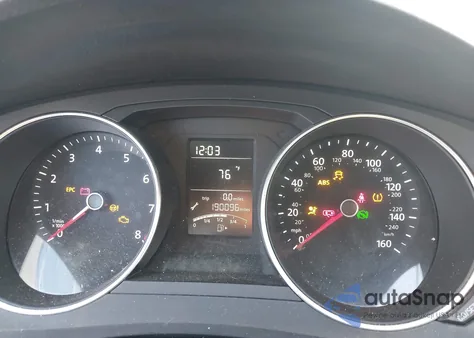 2015 Volkswagen Jetta 1.8T Se из США, поврежденный, VIN 3VWD17AJ3FM342141